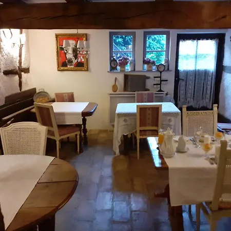 ベッド・アンド・ブレックファスト Aux Temps D'avant 3*