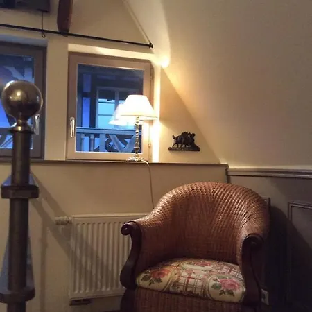 Aux Temps D'avant Bed & Breakfast *