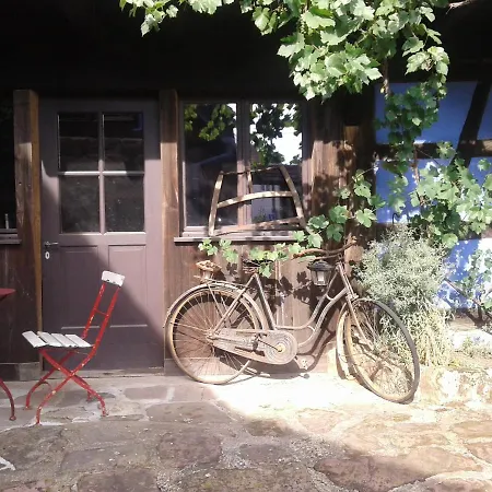 Aux Temps D'avant Bed & Breakfast